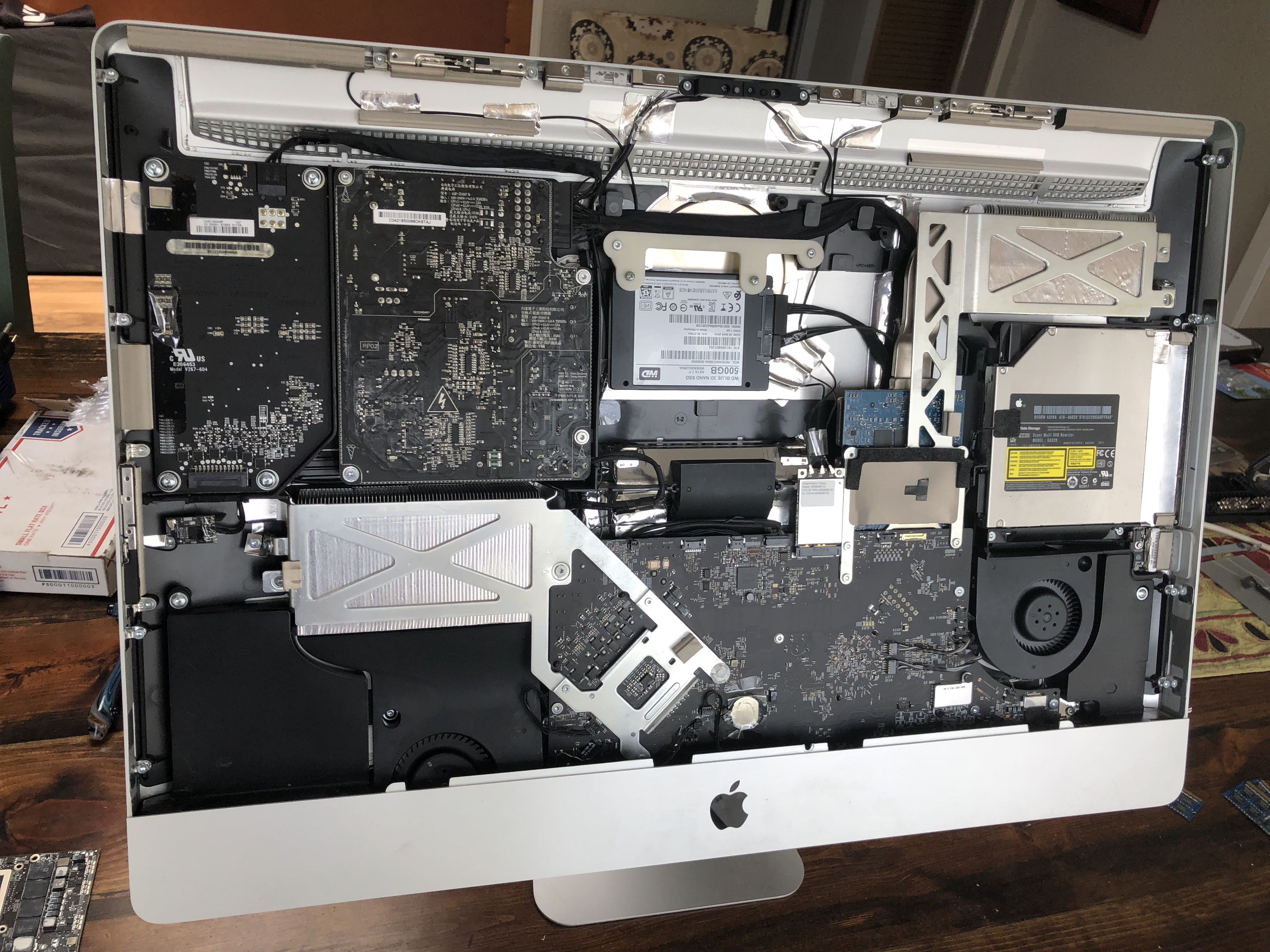 Geef rechten doorgaan met ontwerp 2011 iMac 27″ GPU failure Fix/Upgrade – JCYCLE